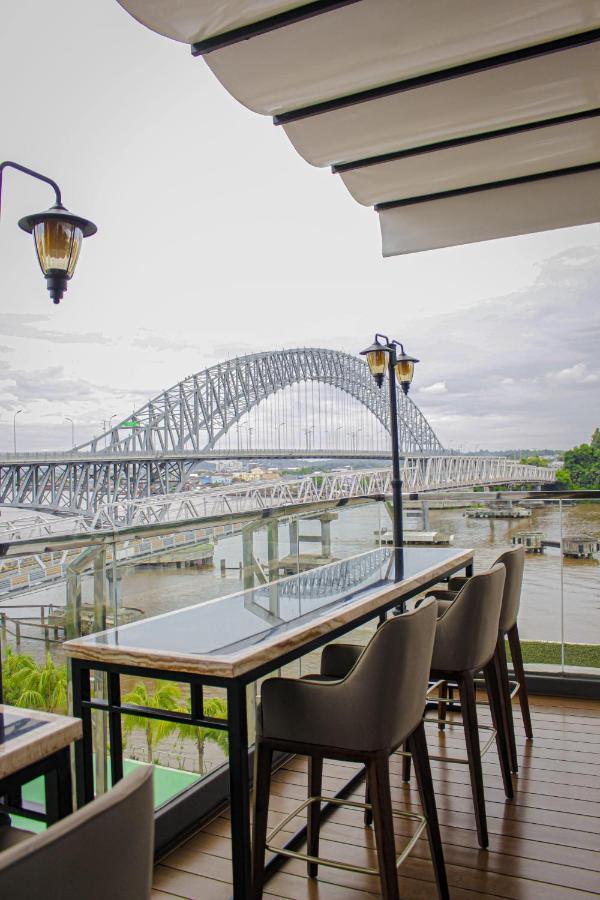 Harris Hotel Samarinda Εξωτερικό φωτογραφία