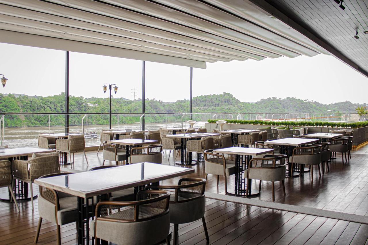 Harris Hotel Samarinda Εξωτερικό φωτογραφία