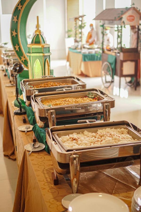 Harris Hotel Samarinda Εξωτερικό φωτογραφία